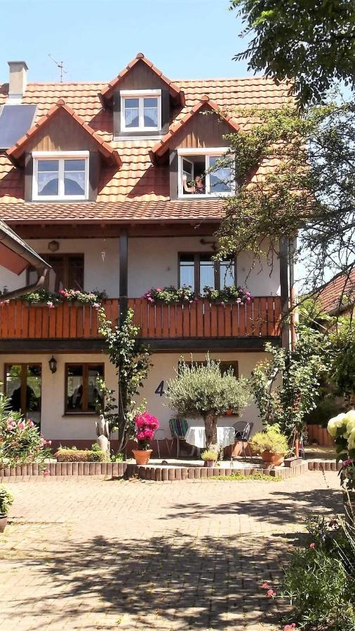 Galerie Ueber Den Gaerten Herbolzheim Extérieur photo